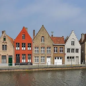 Couette-café With Carparking, Bicycles And Small Breakfast, Bruges